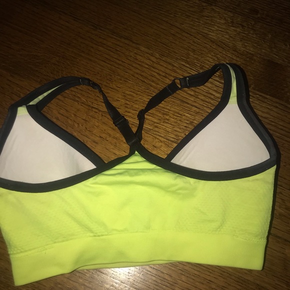 BCG sports bra - Picture 4 of 4